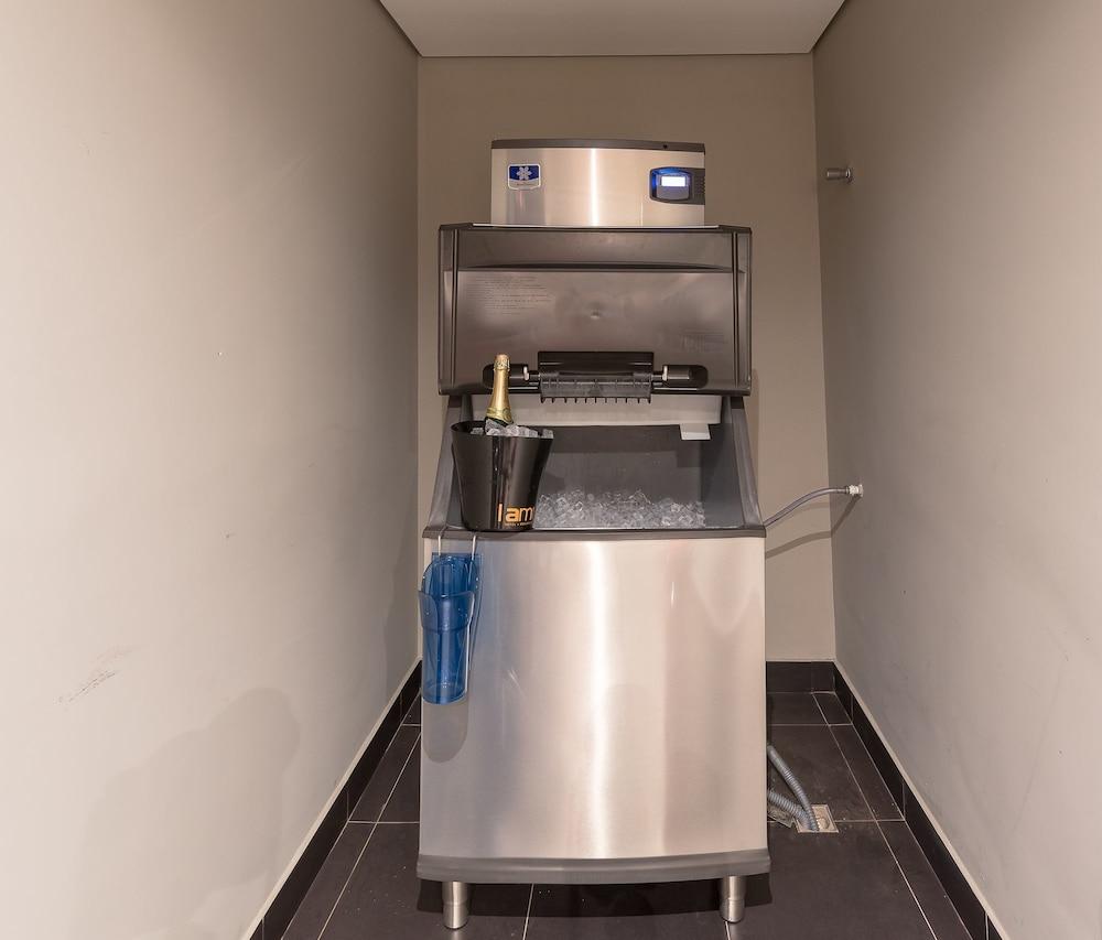 I Am Design Hotel Campinas By Hotelaria Brasil エクステリア 写真
